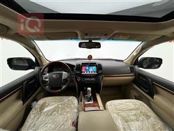 تۆیۆتا لاند کروزەر